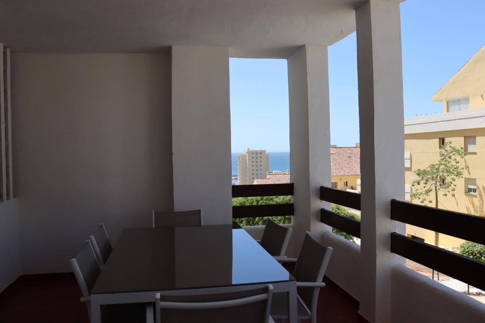 Port View - Reina Sofia Apartman Estepona Kültér fotó